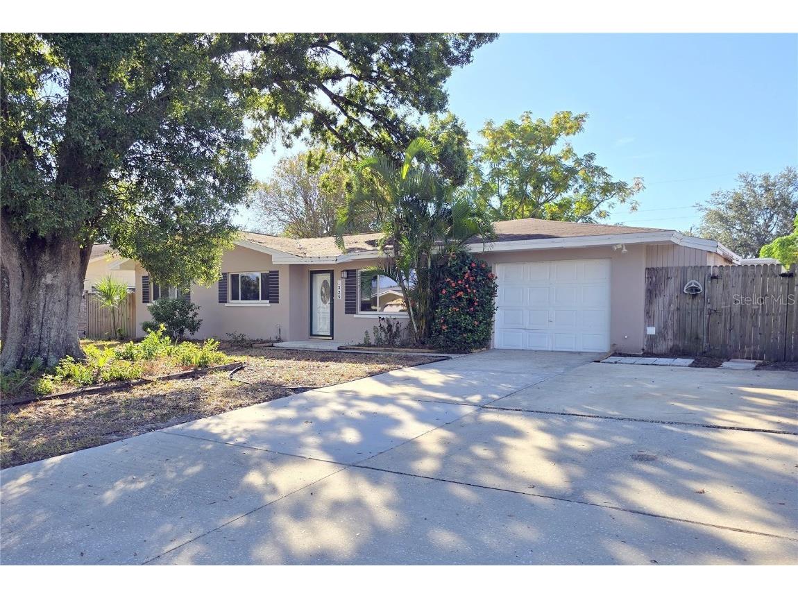 1325 Windsor Drive Clearwater FL 33756 R4910187 image1