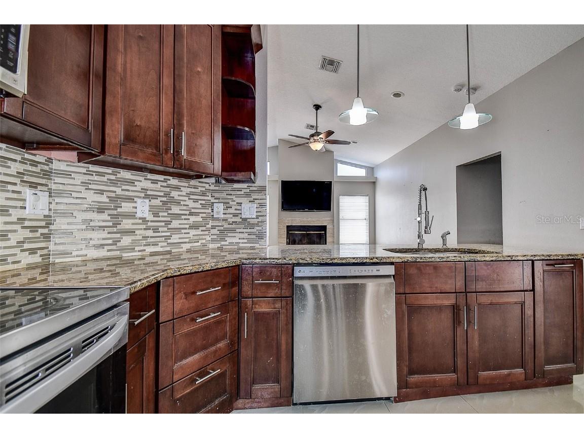 13250 Lauren Drive Spring Hill FL 34609 TB8451281 image9