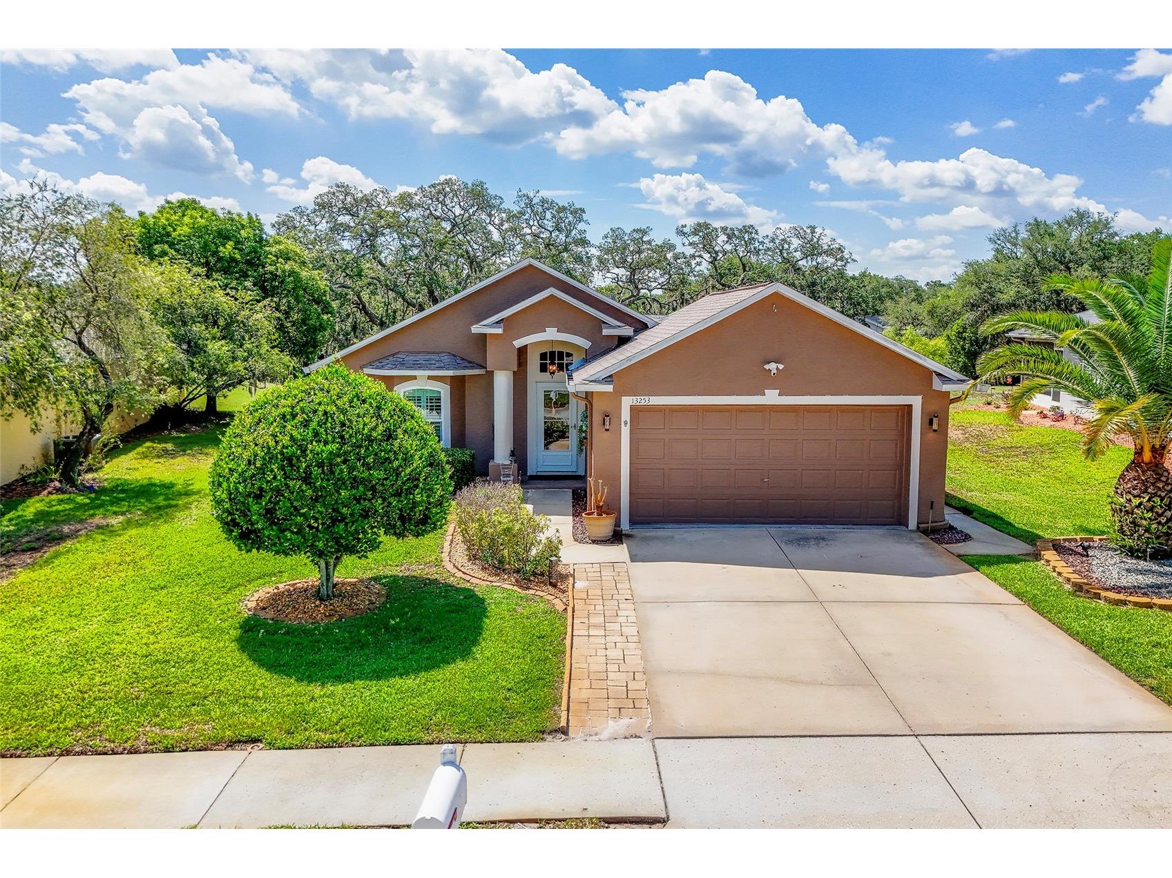 13253 Golf Ridge Place Hudson FL 34669 W7885839 image1