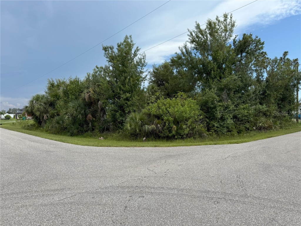 13257 Blake Drive Port Charlotte FL 33981 D6143035 image1