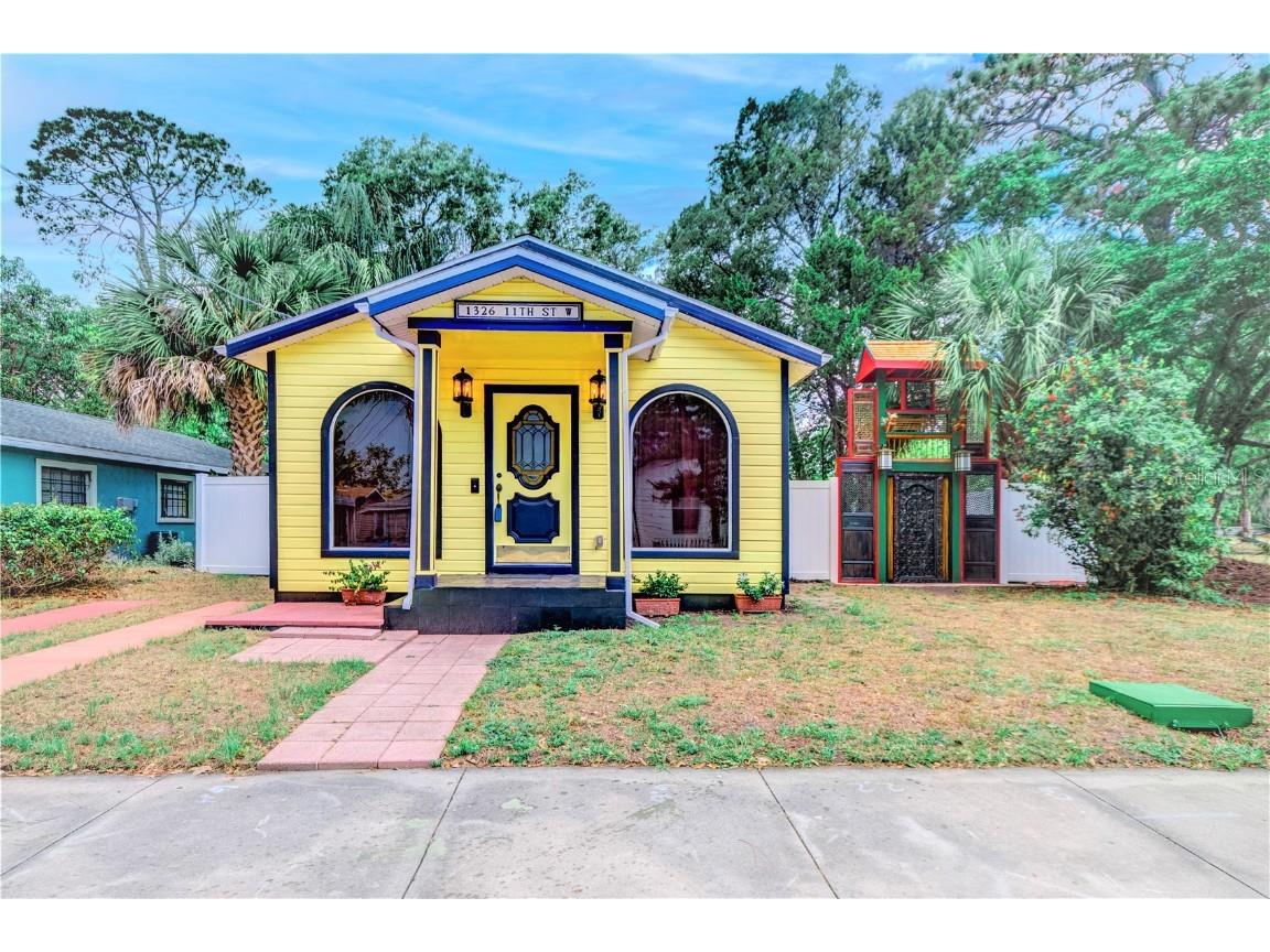 1326 11th Street W Bradenton FL 34205 A4571793 image1