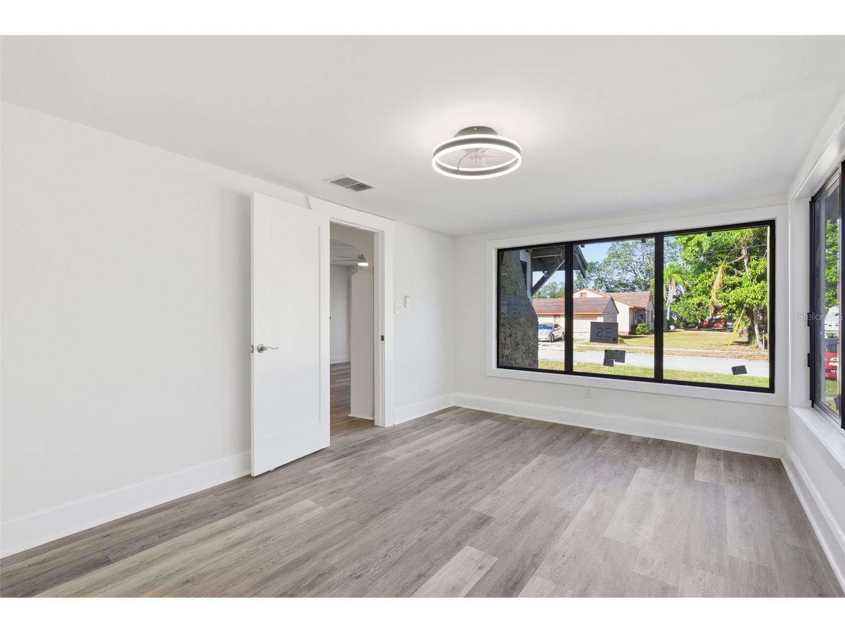 1326 13th Avenue S Saint Petersburg FL 33705 TB8459519 image17