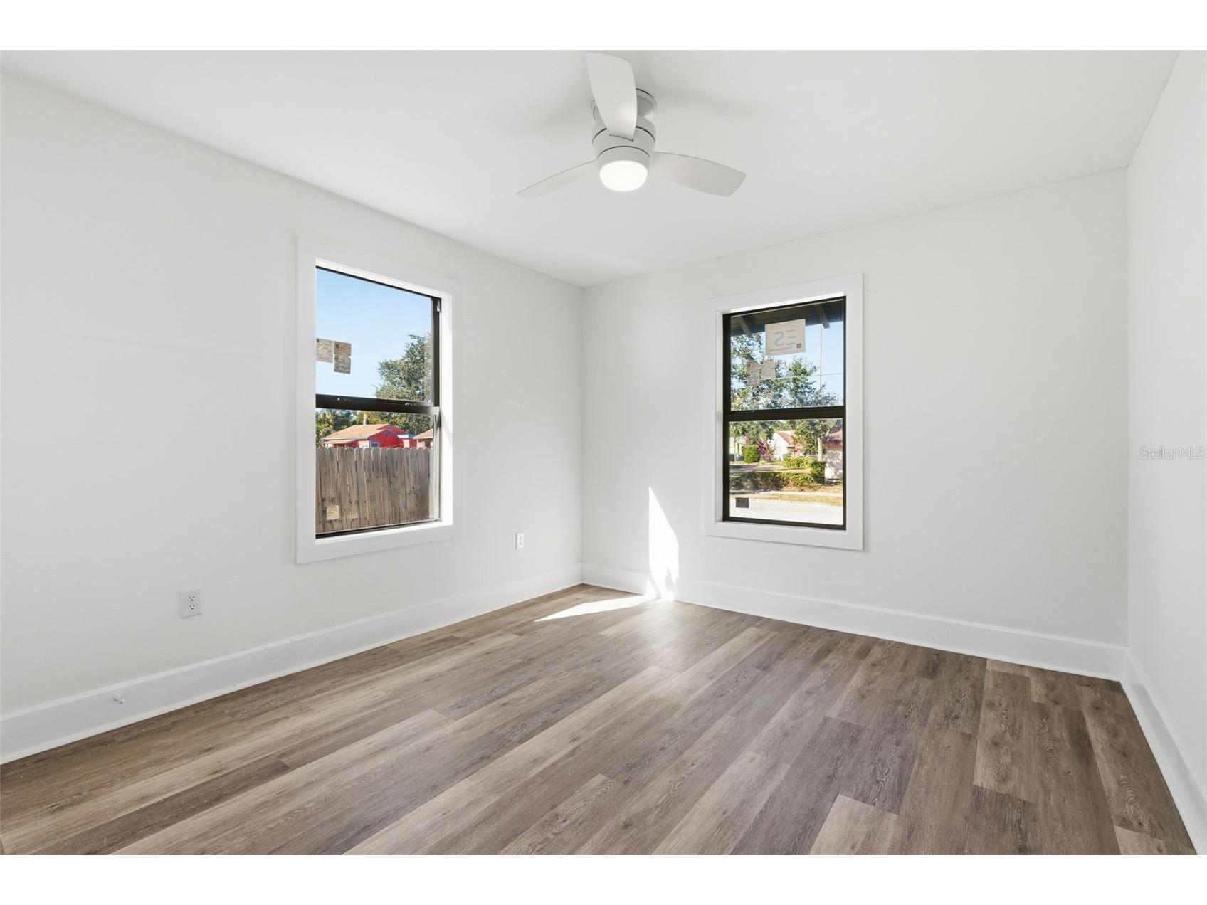 1326 13th Avenue S Saint Petersburg FL 33705 TB8459519 image23