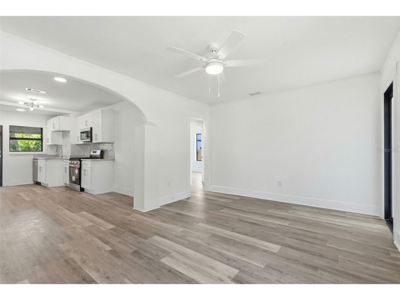 1326 13th Avenue S Saint Petersburg FL 33705 TB8459519 image7