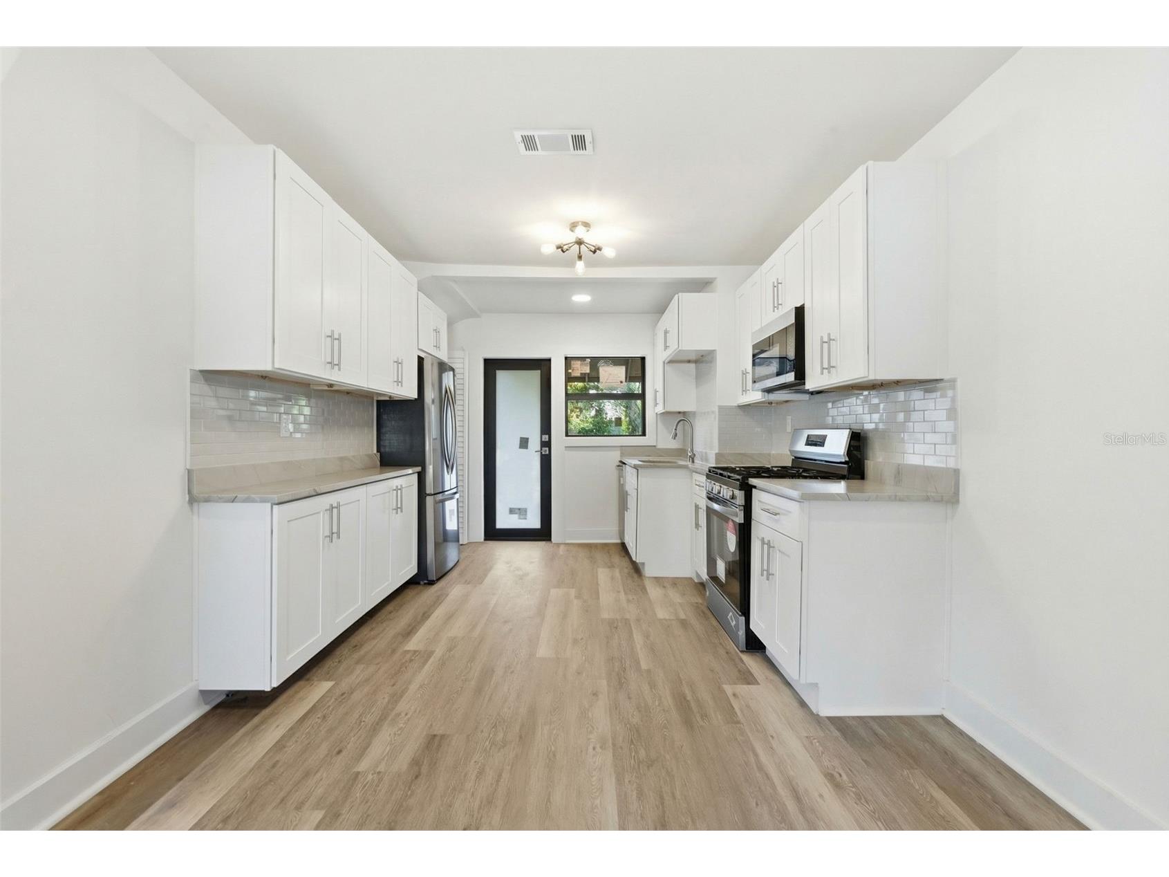 1326 13th Avenue S Saint Petersburg FL 33705 TB8459519 image8