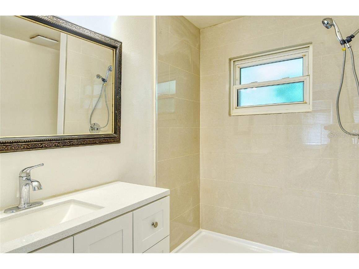 1326 17th Street Sarasota FL 34234 A4669038 image13