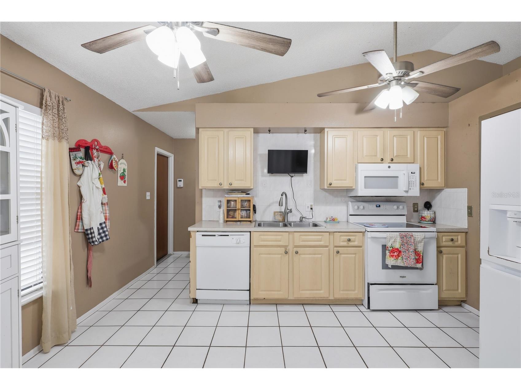 1326 Ferendina Drive Deltona FL 32725 V4948371 image11