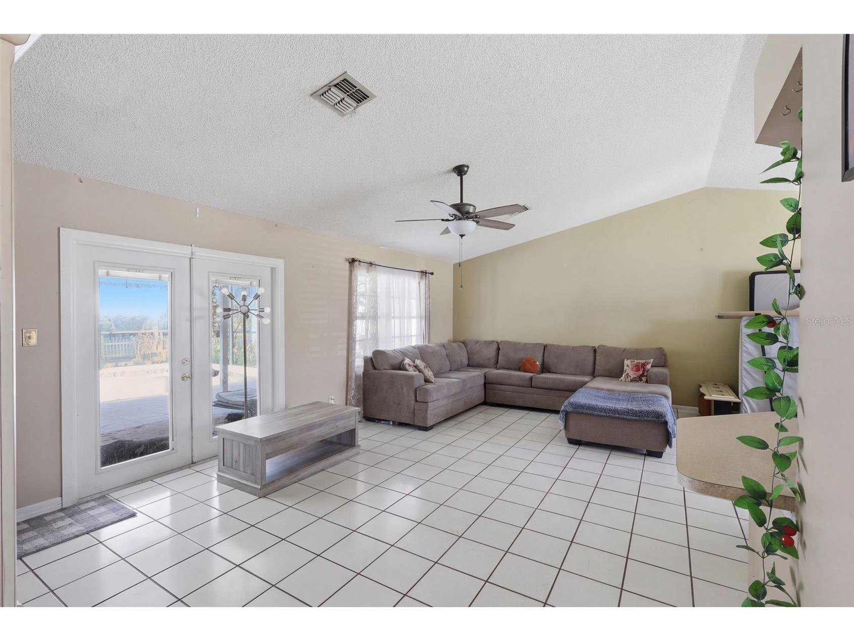 1326 Ferendina Drive Deltona FL 32725 V4948371 image4