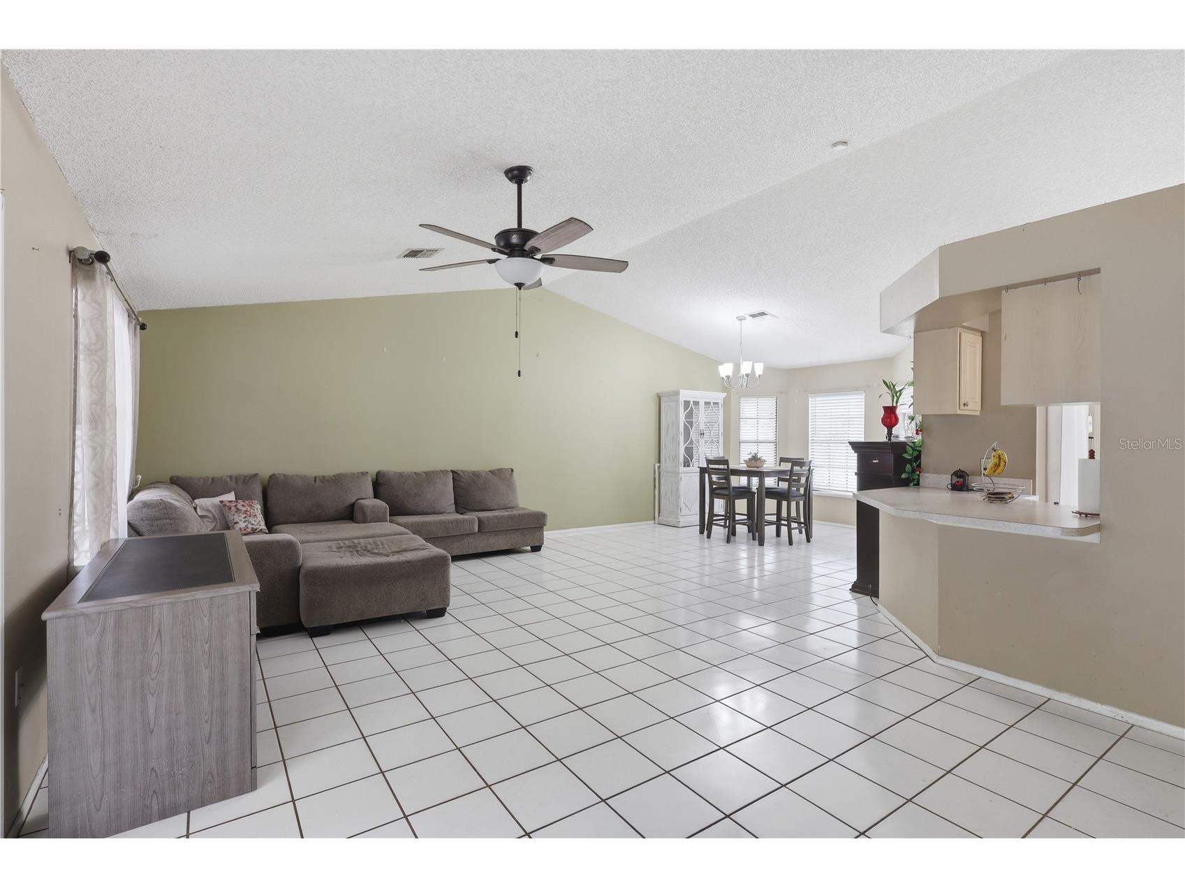 1326 Ferendina Drive Deltona FL 32725 V4948371 image5