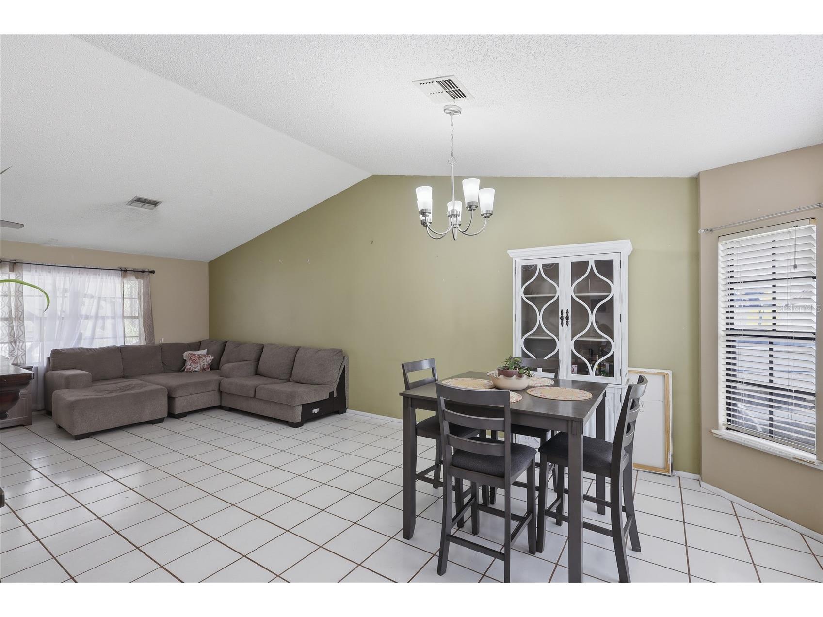 1326 Ferendina Drive Deltona FL 32725 V4948371 image6