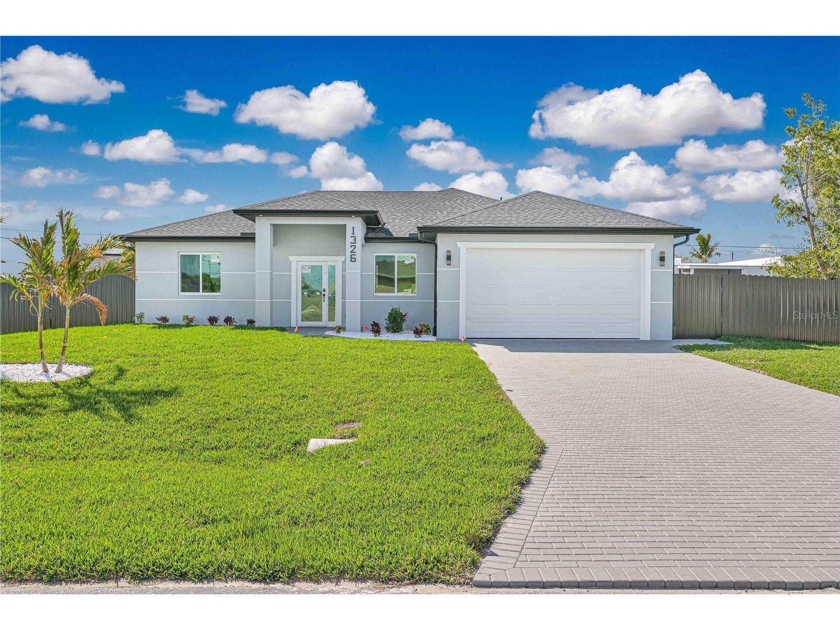 1326 NE 7th Place Cape Coral FL 33909 TB8482647 image1