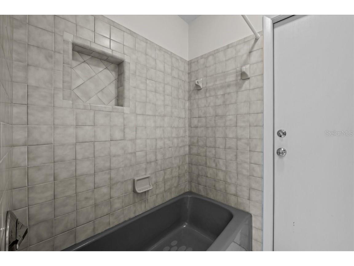 1326 NW 57th Street Gainesville FL 32605 GC531054 image33