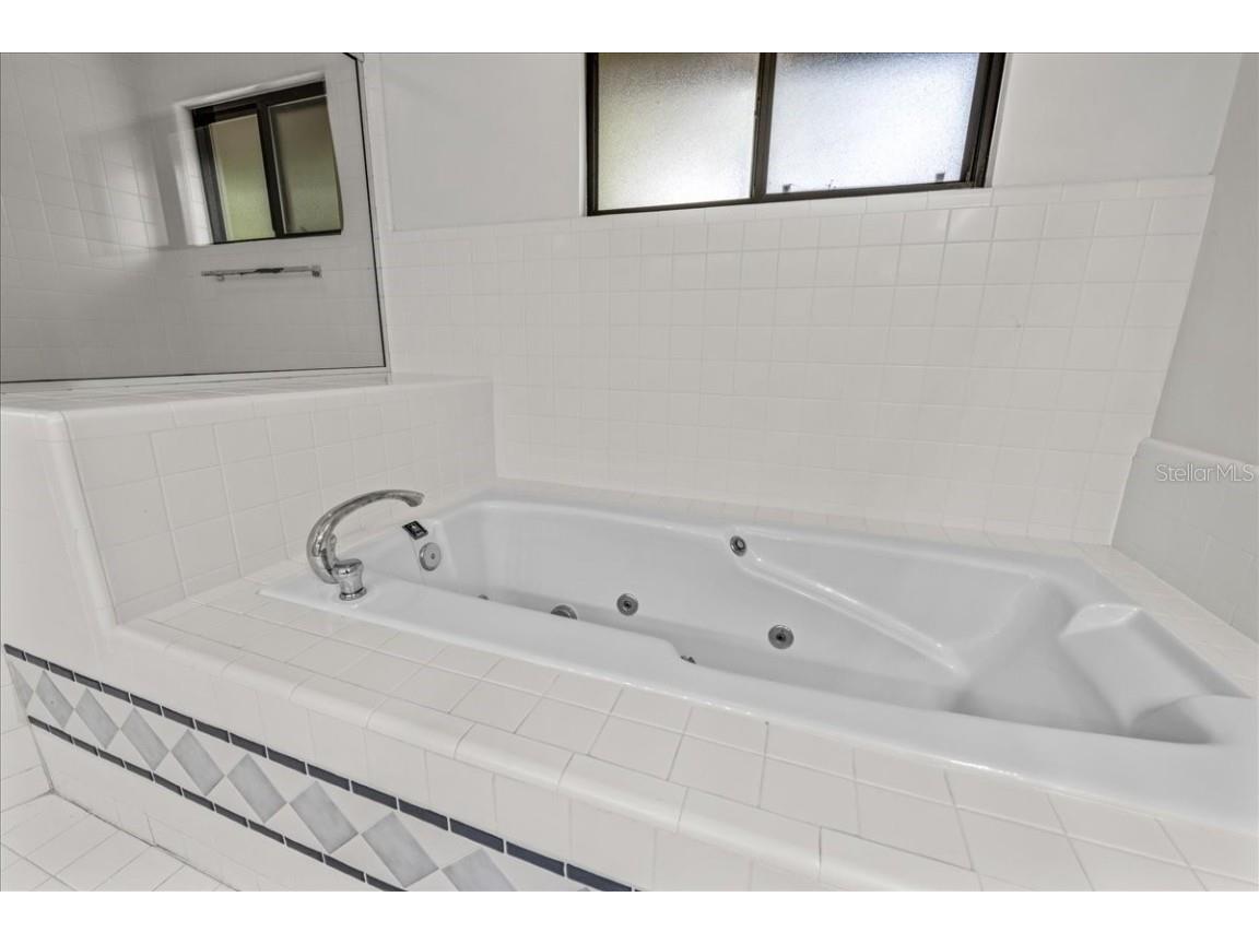 1326 NW 57th Street Gainesville FL 32605 GC531054 image42