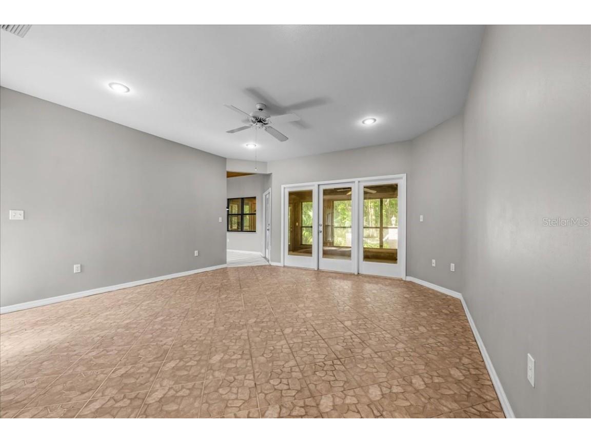 1326 NW 57th Street Gainesville FL 32605 GC531054 image8