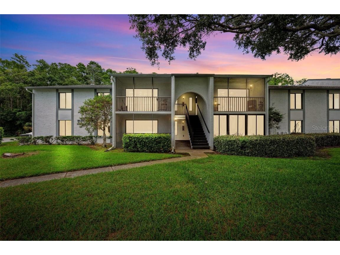 1326 Pine Ridge Circle E #A1 Tarpon Springs FL 34688 TB8405227 image1