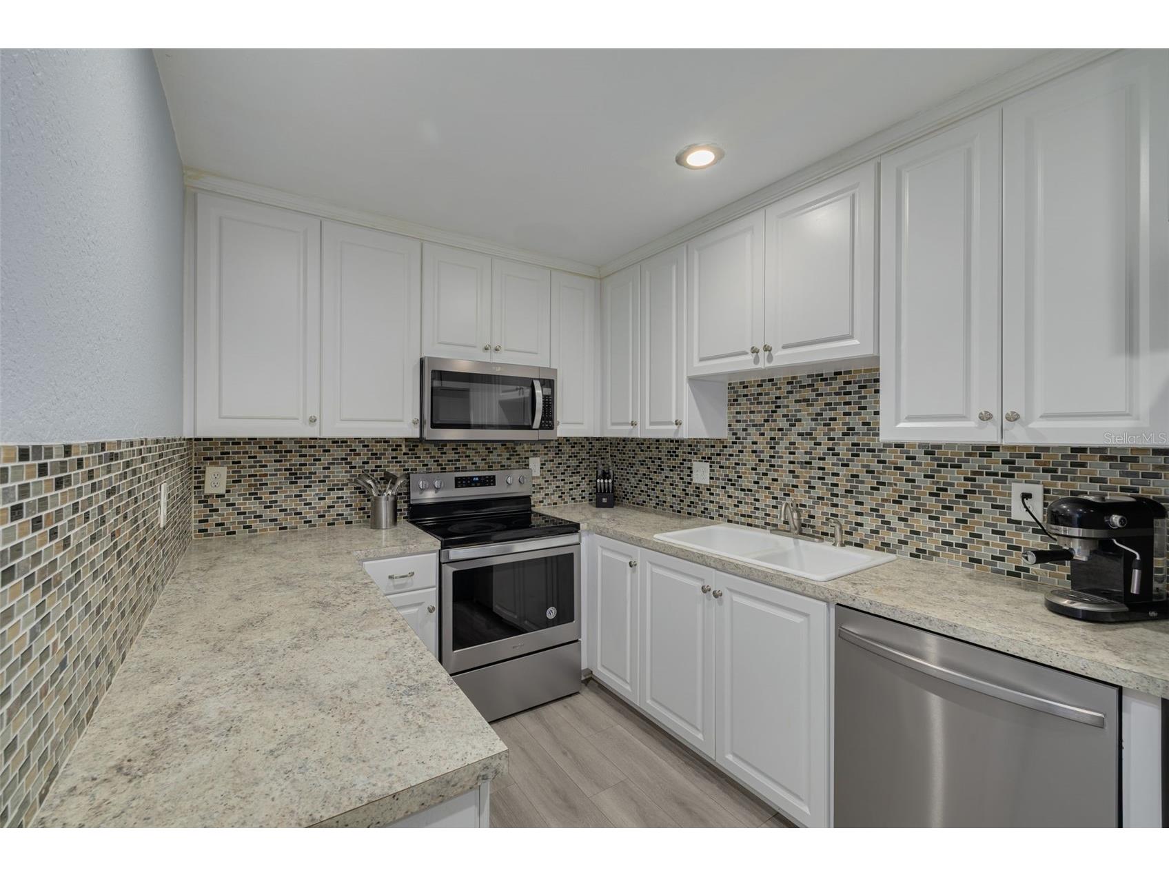 1326 Pine Ridge Circle E #G2 Tarpon Springs FL 34688 TB8511197 image17