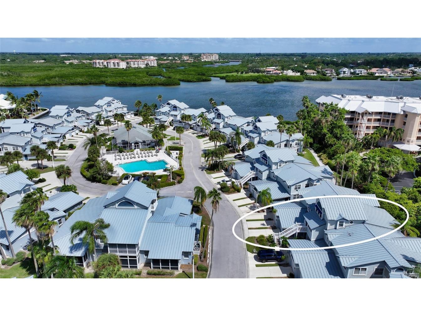 1326 Siesta Bayside Drive #1326-D Sarasota FL 34242 A4583649 image1