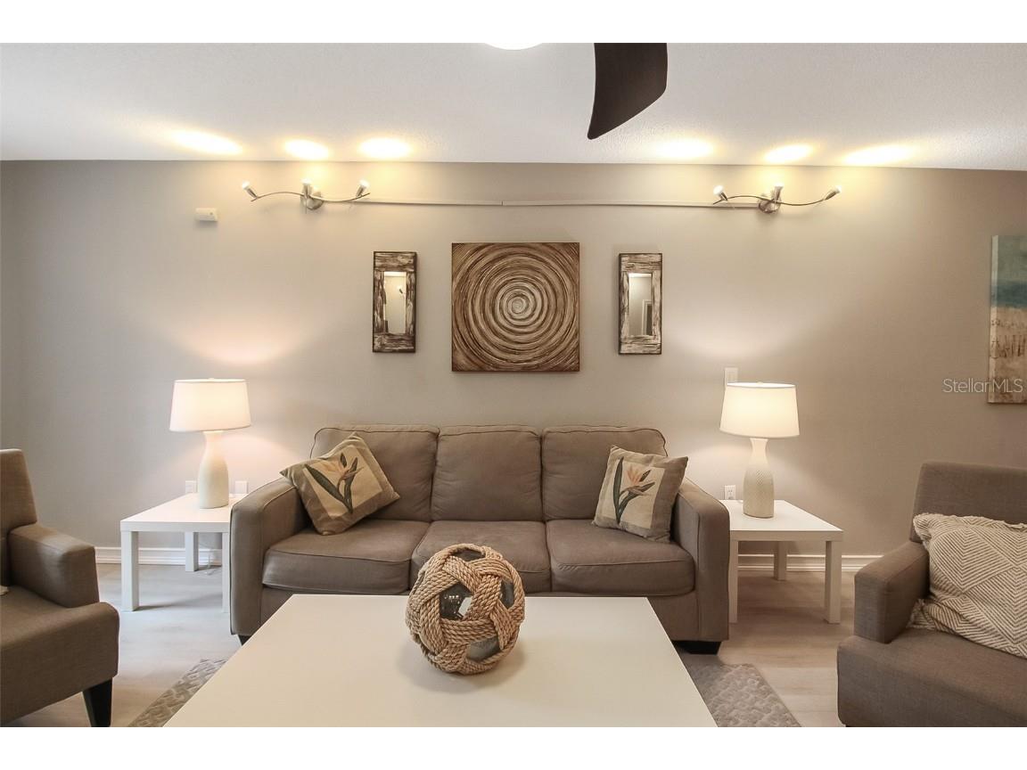 1326 Siesta Bayside Drive #1326-D Sarasota FL 34242 A4593068 image17