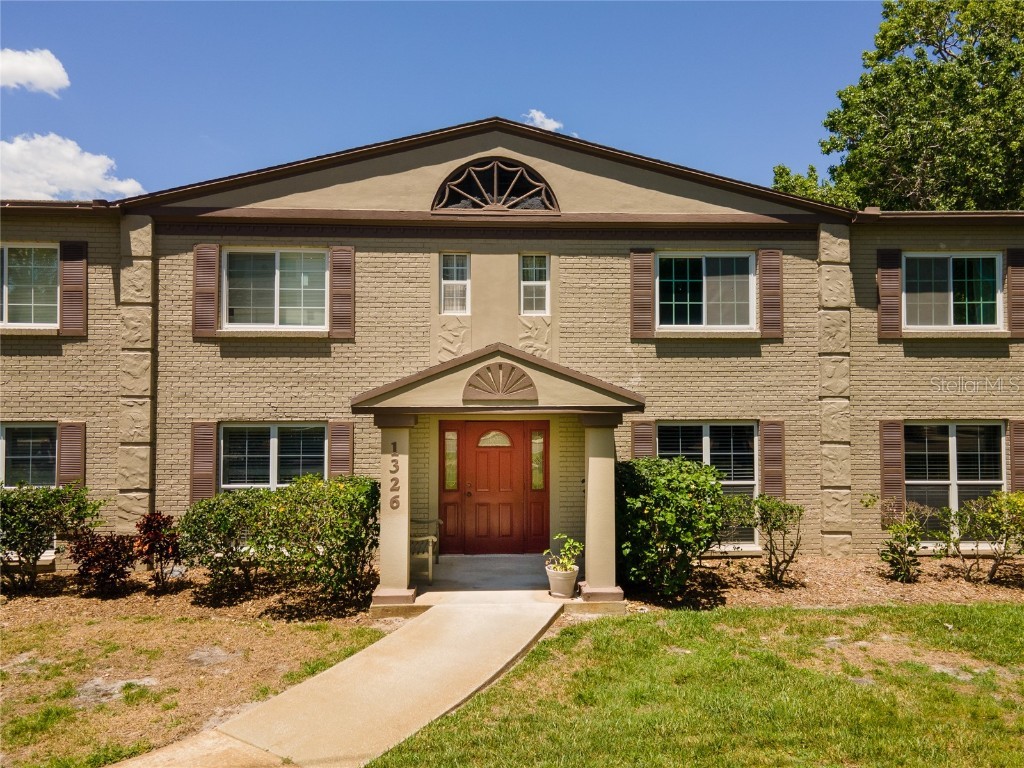 1326 Snell Isle Boulevard NE #4 Saint Petersburg FL 33704 U8182396 image1