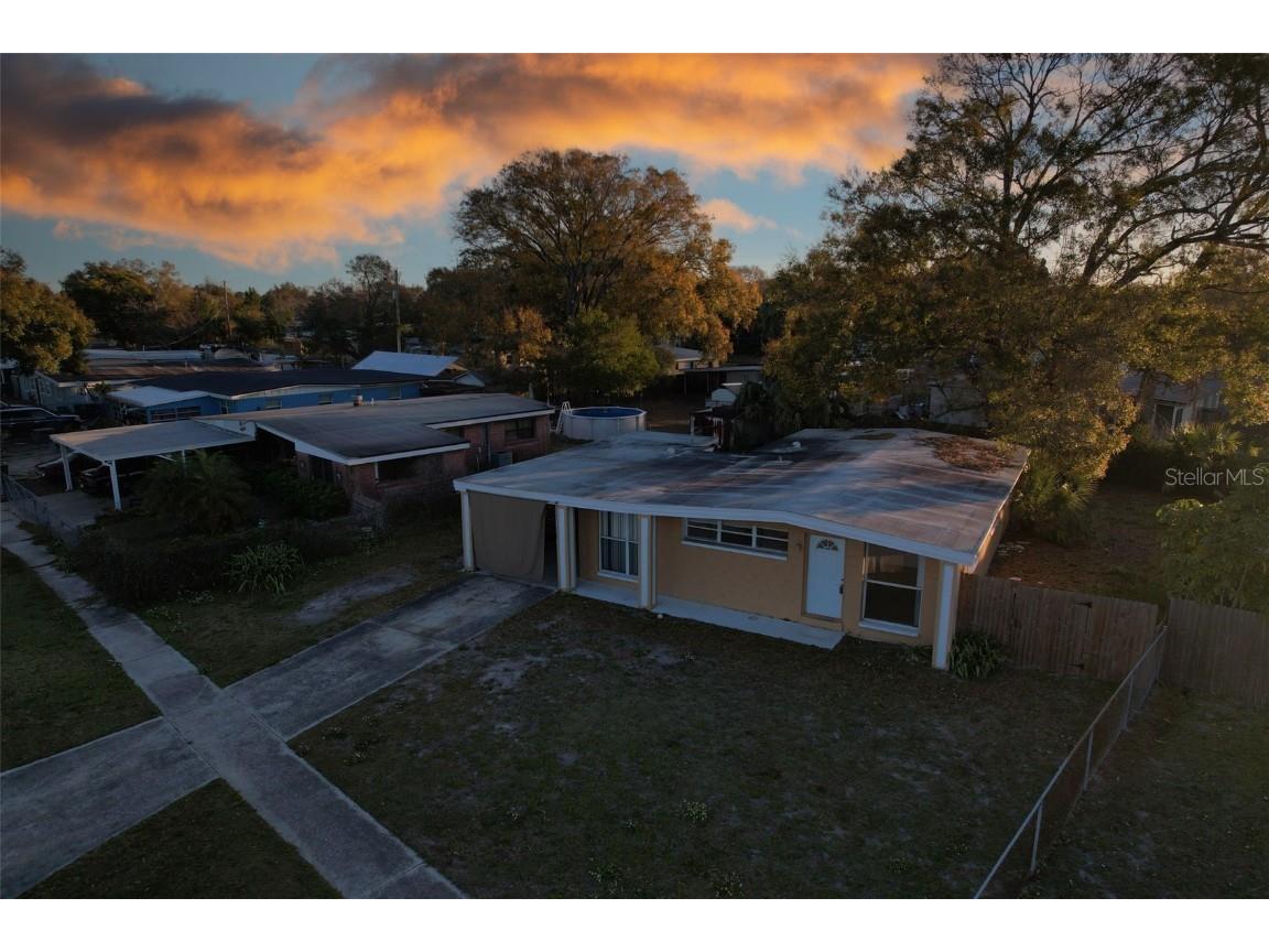 1326 Warrington Way Tampa FL 33619 U8229757 image1