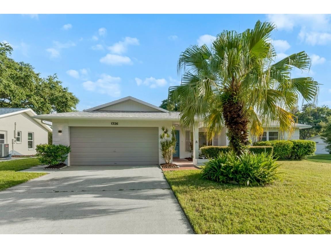 1326 Woodstock Drive Palm Harbor FL 34684 T3544881 image1