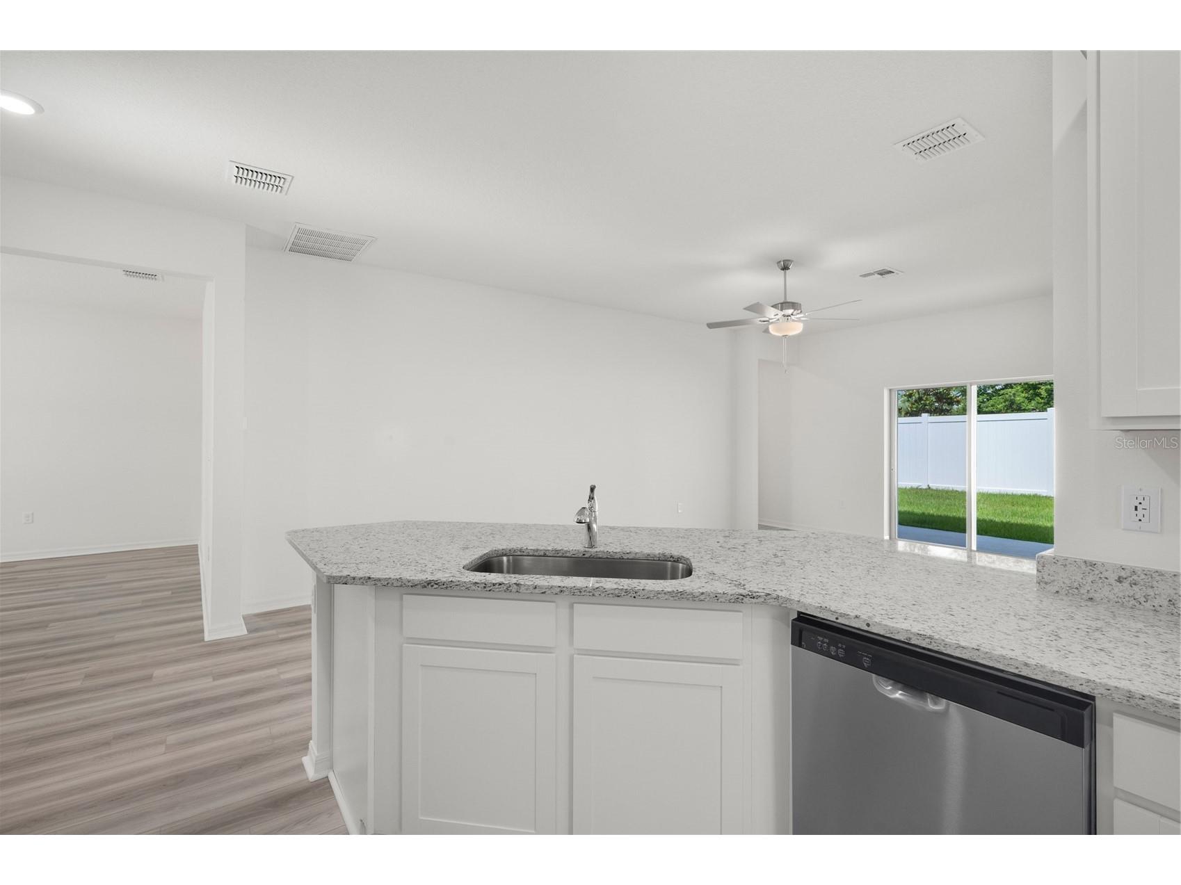 13261 Tula Loop Astatula FL 34705 TB8503731 image6