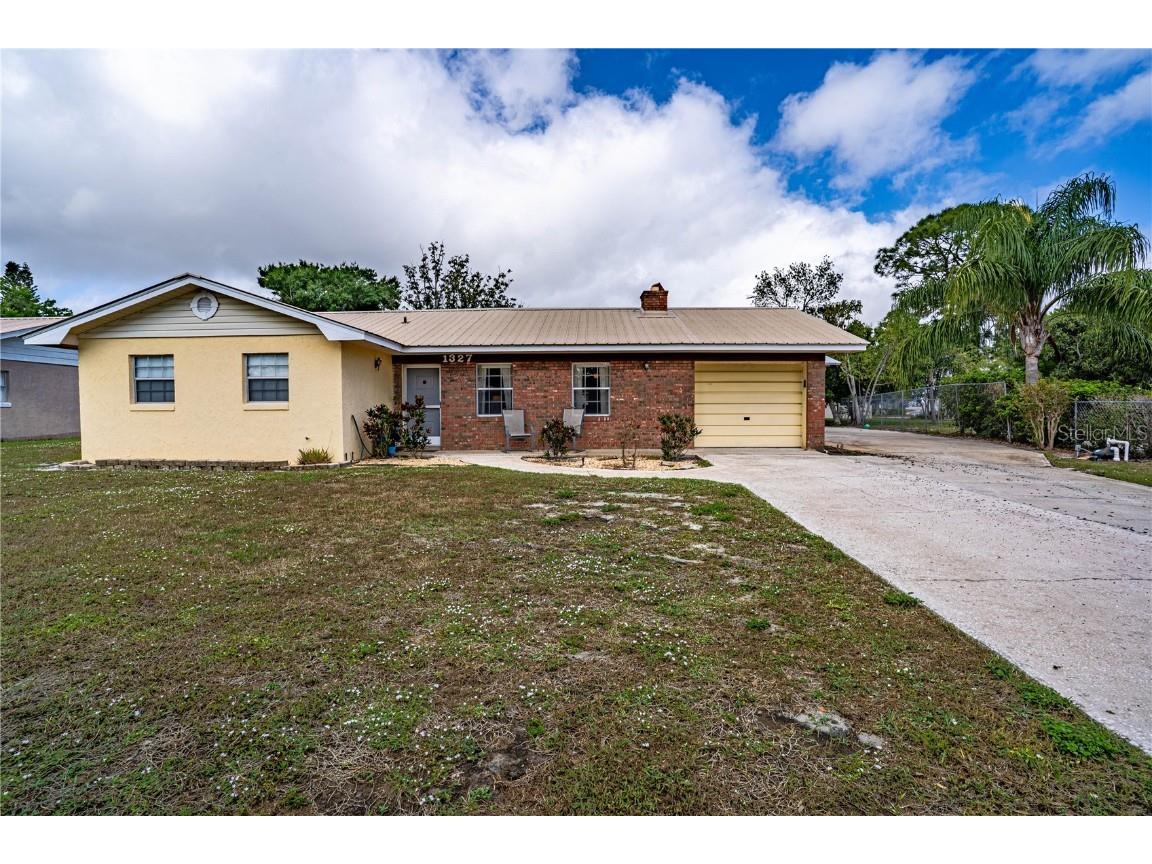 1327 Deer Park Court Sebring FL 33872 P4934325 image1