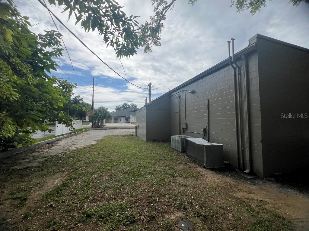 1327 E Silver Springs Boulevard Ocala FL 34470 O6361647 image10