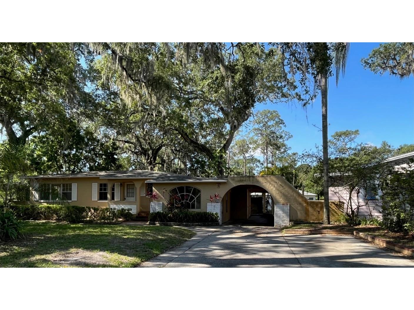 1327 Forest Drive Sanford FL 32771 O6111014 image1