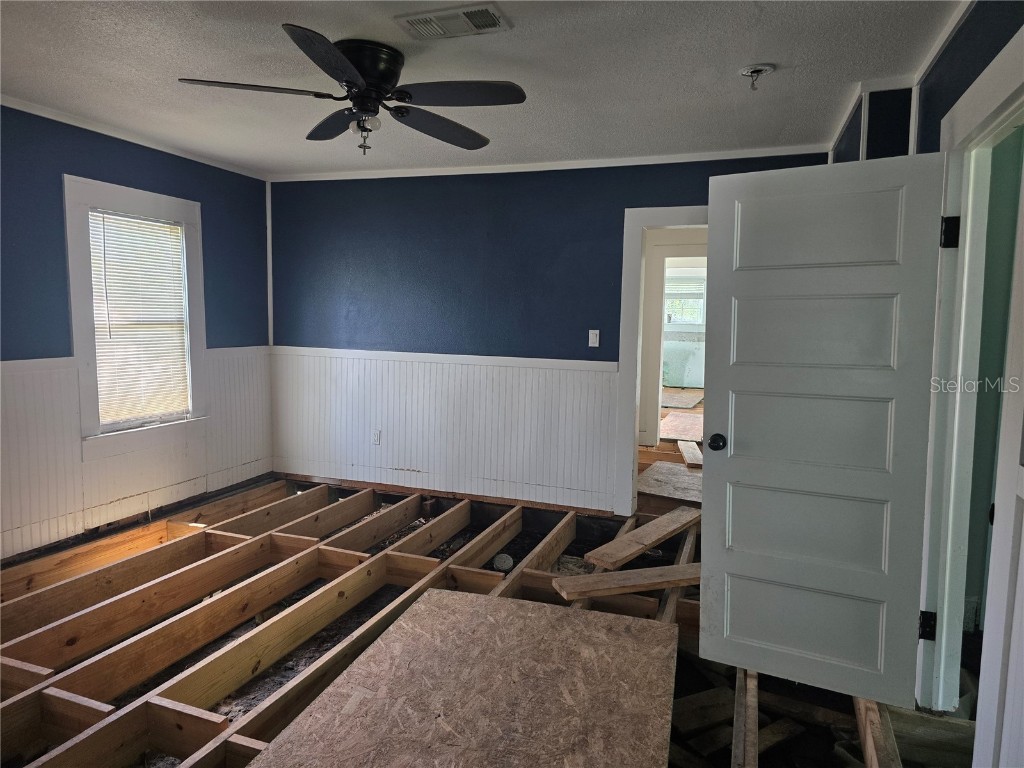 1327 Georgia Avenue Dunedin FL 34698 TB8412762 image17