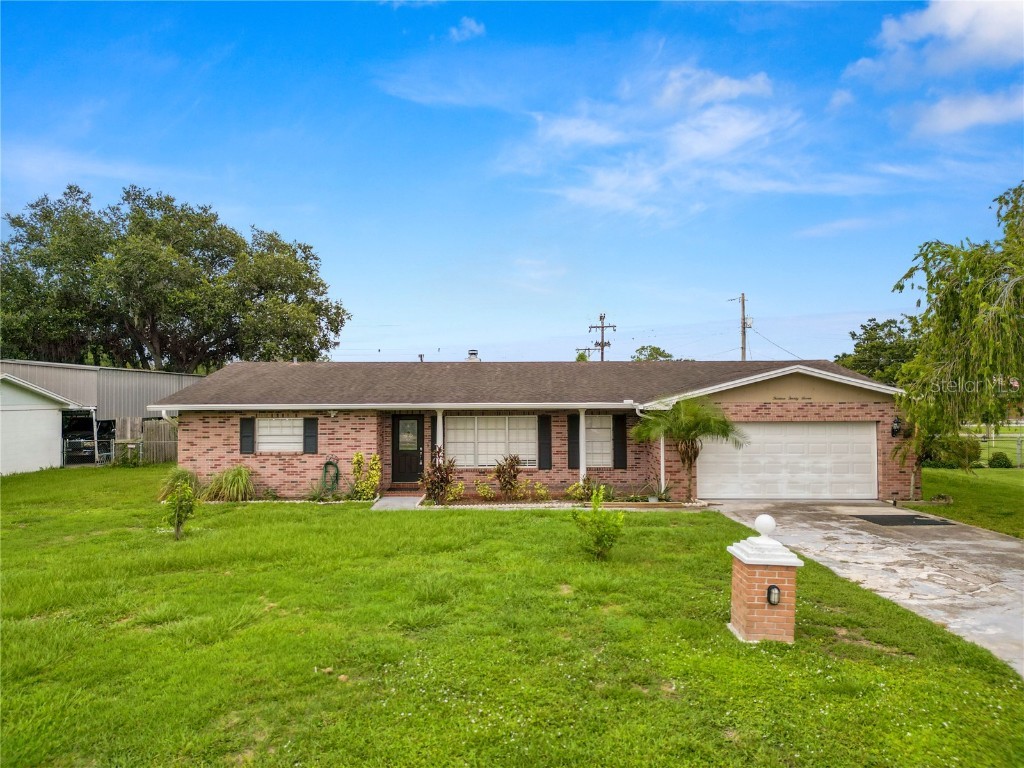 1327 Magdalene Court E Lakeland FL 33801 L4954688 image1