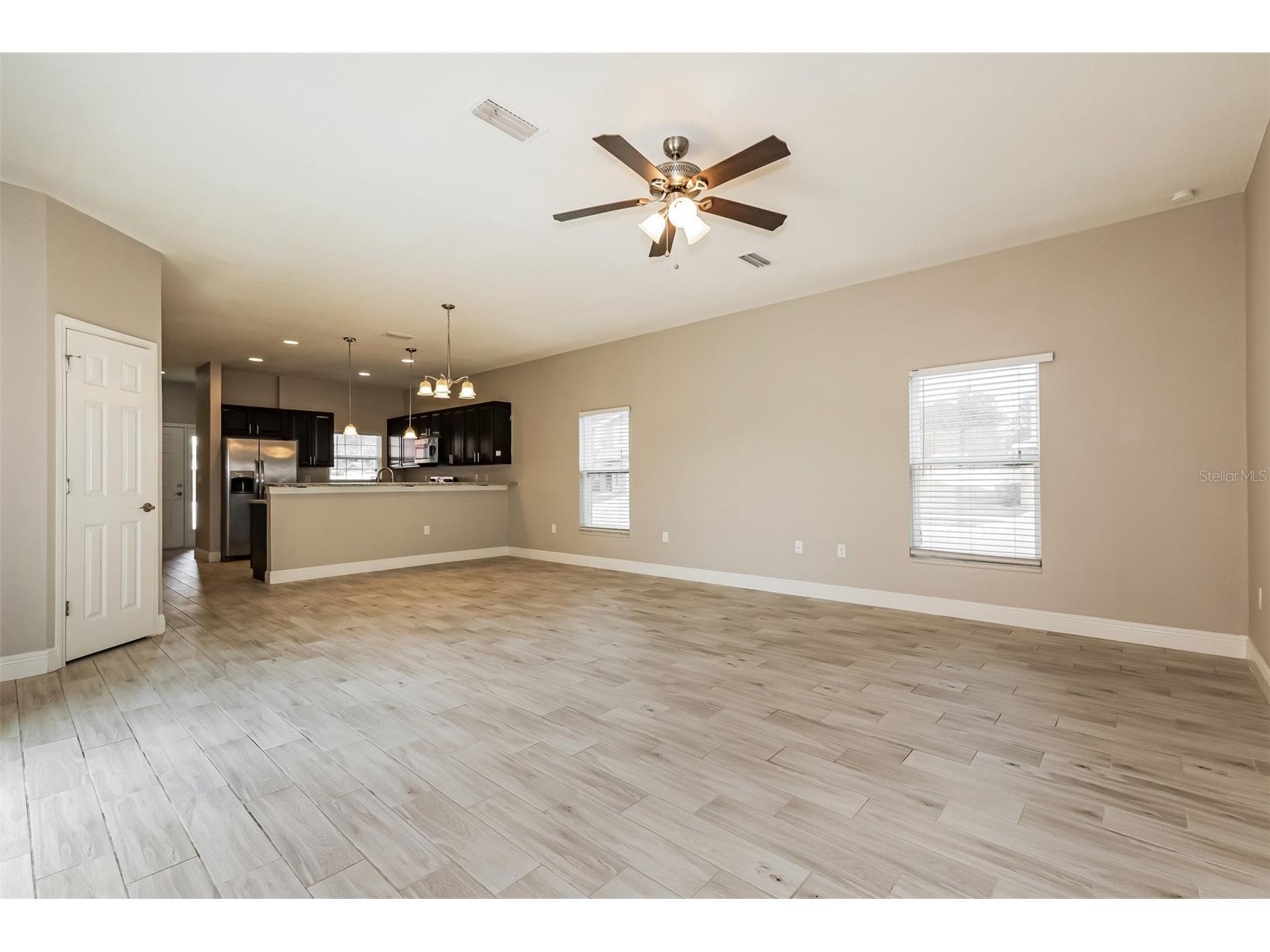 1327 Salisbury Drive Winter Haven FL 33881 TB8498339 image5