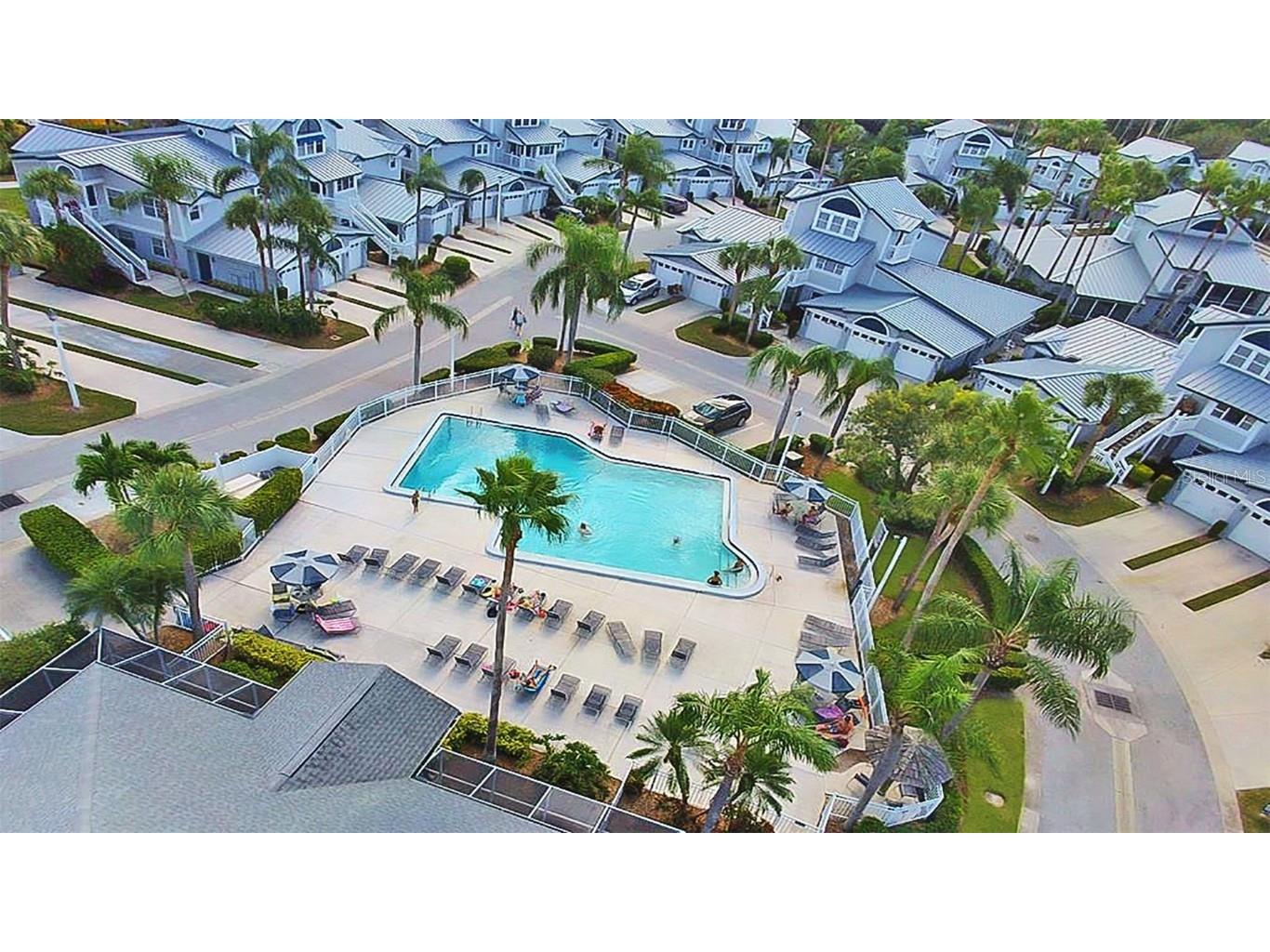 1327 Siesta Bayside Drive #1327-C Sarasota FL 34242 A4589569 image1