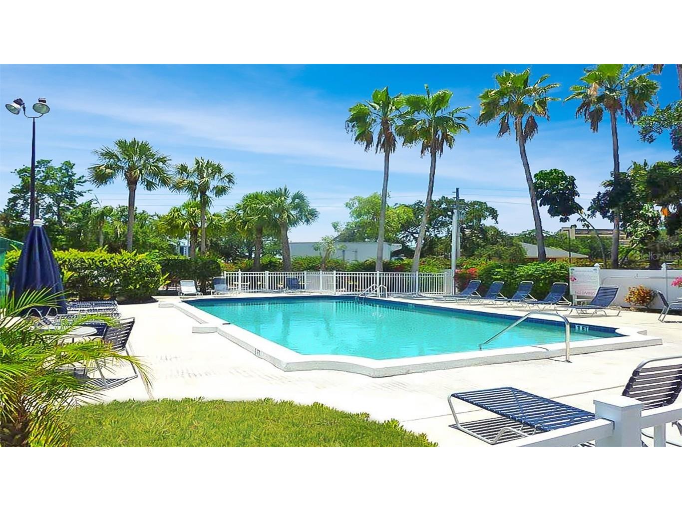 1327 Siesta Bayside Drive #1327-C Sarasota FL 34242 A4589569 image13