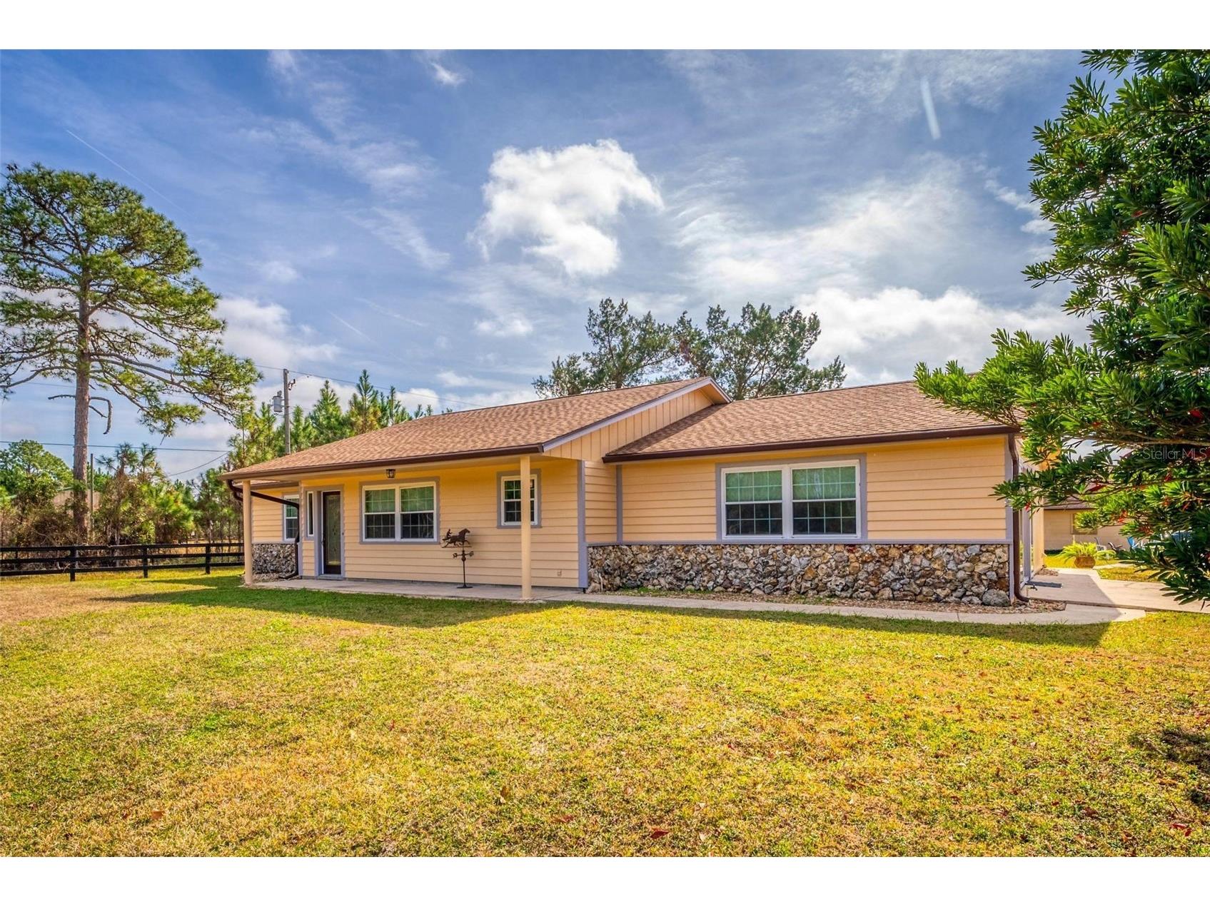 1327 W State Road 40 Pierson FL 32180 V4938478 image2