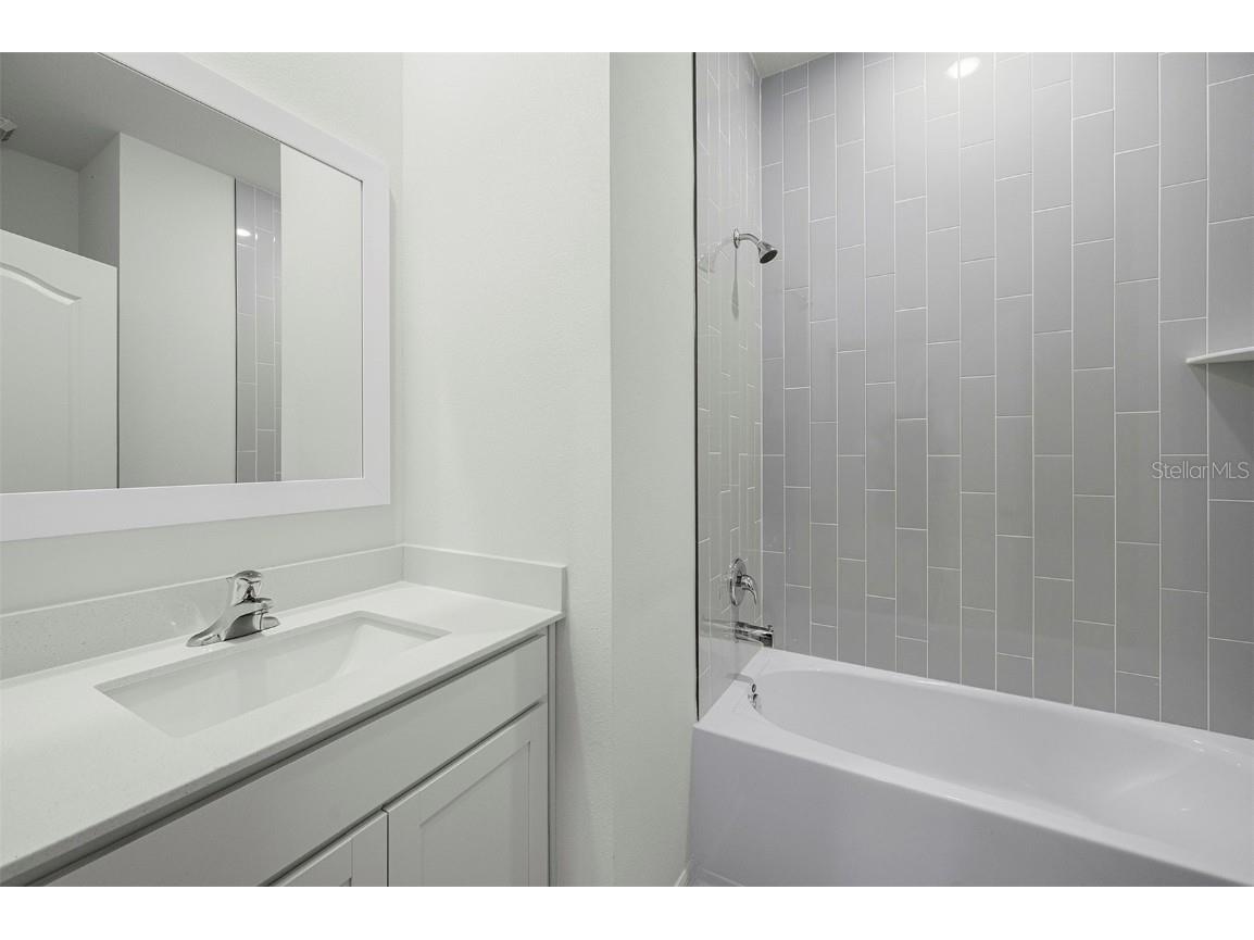 13276 Tula Loop Astatula FL 34705 TB8363477 image17