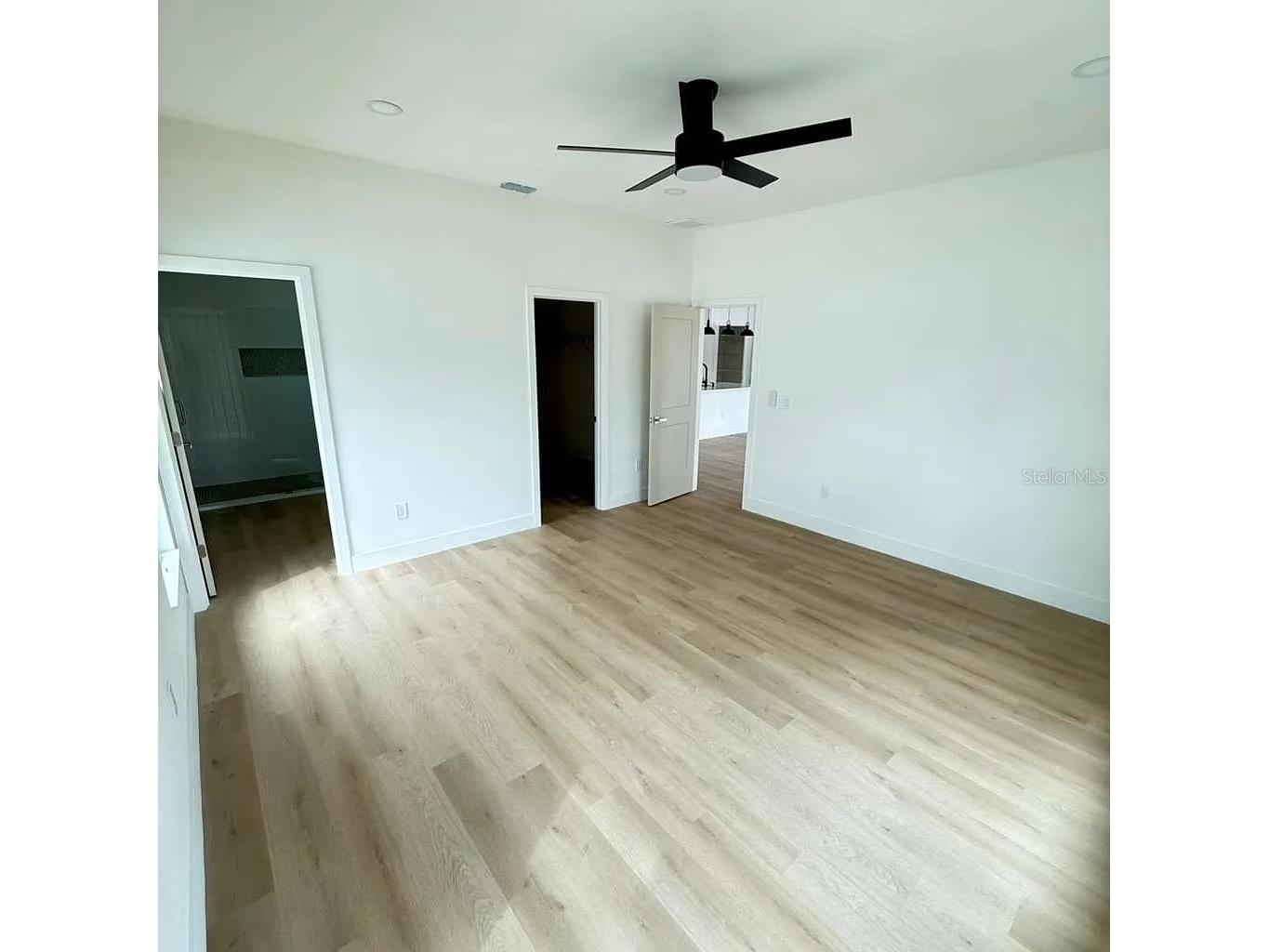 13277 Center Avenue Largo FL 33773 TB8501648 image14