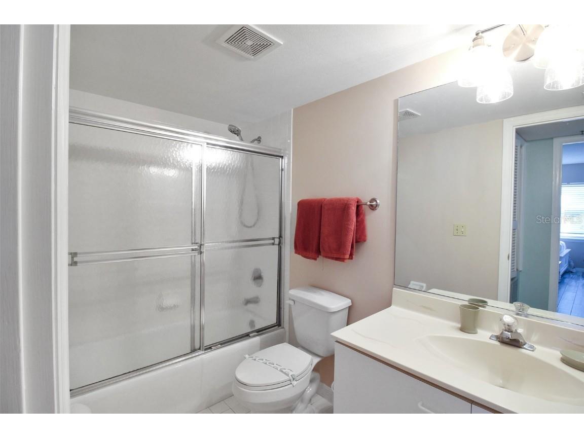 1328 Siesta Bayside Drive #1328-C Sarasota FL 34242 A4593766 image28