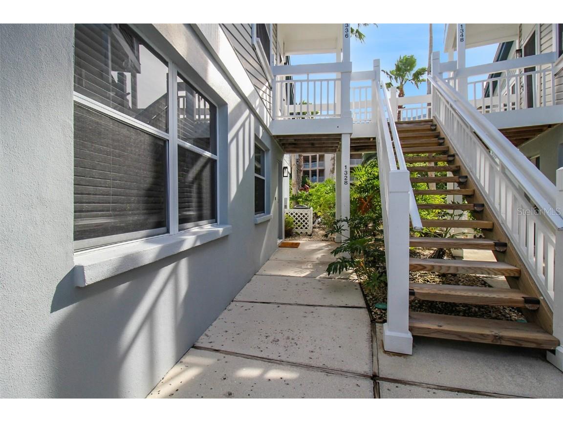 1328 Siesta Bayside Drive #1328-C Sarasota FL 34242 A4593766 image3