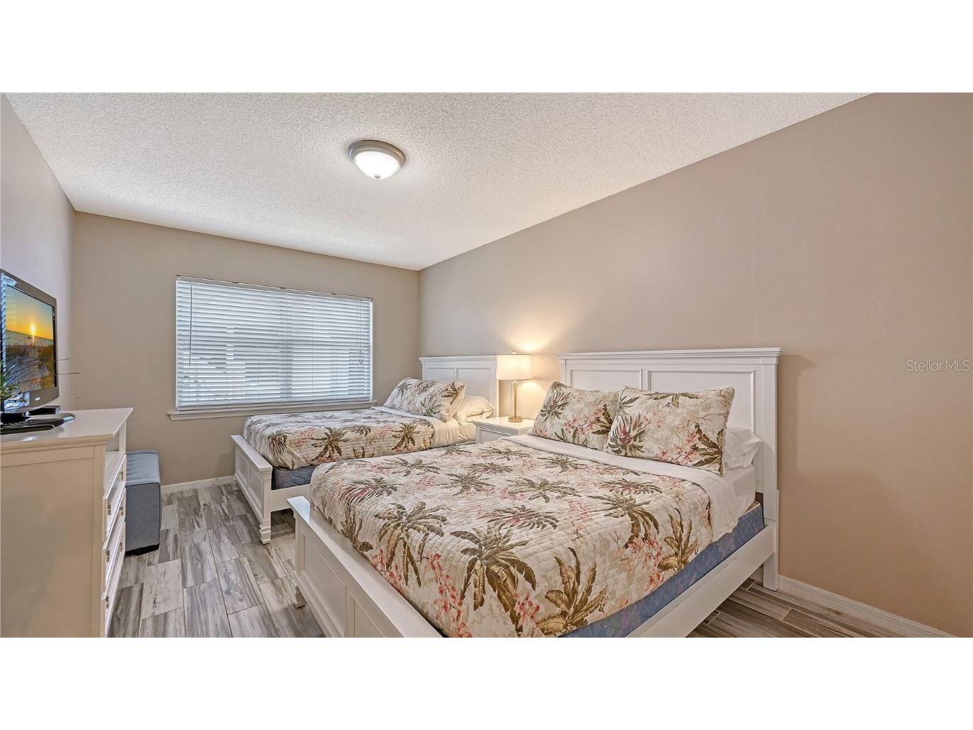 1328 Siesta Bayside Drive #1328C Sarasota FL 34242 A4672183 image22