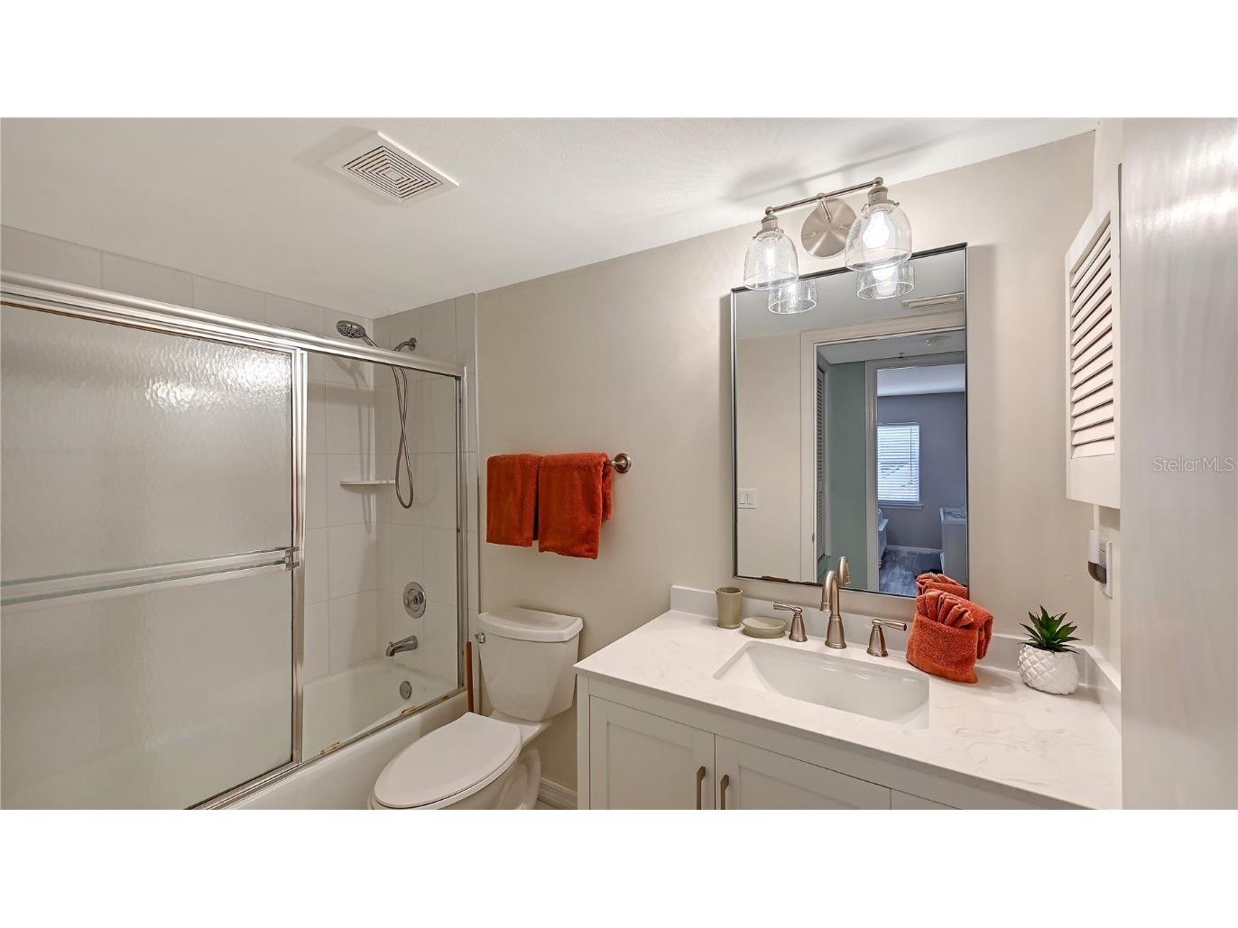 1328 Siesta Bayside Drive #1328C Sarasota FL 34242 A4672183 image23