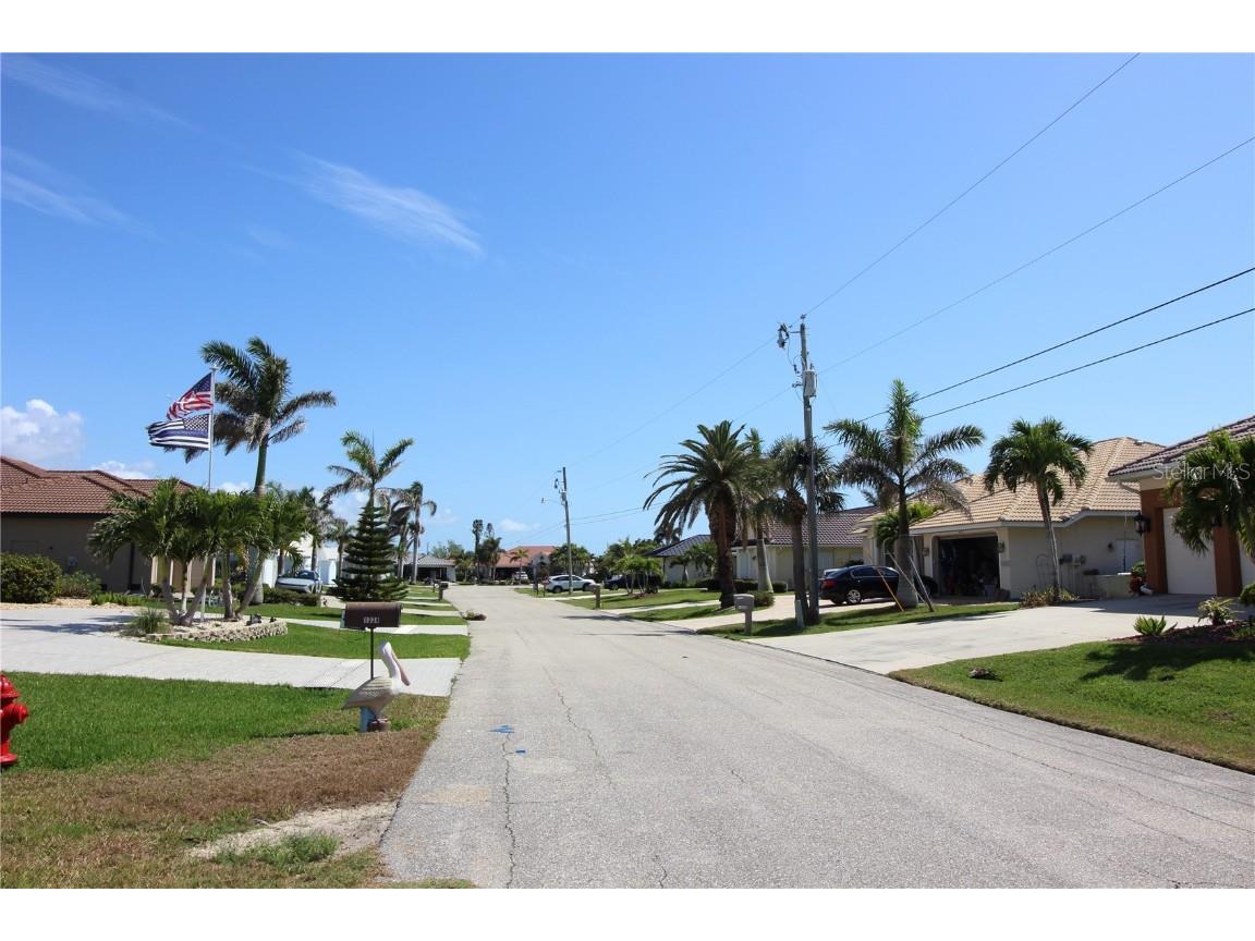 1328 Via Milanese Punta Gorda FL 33950 C7507758 image9