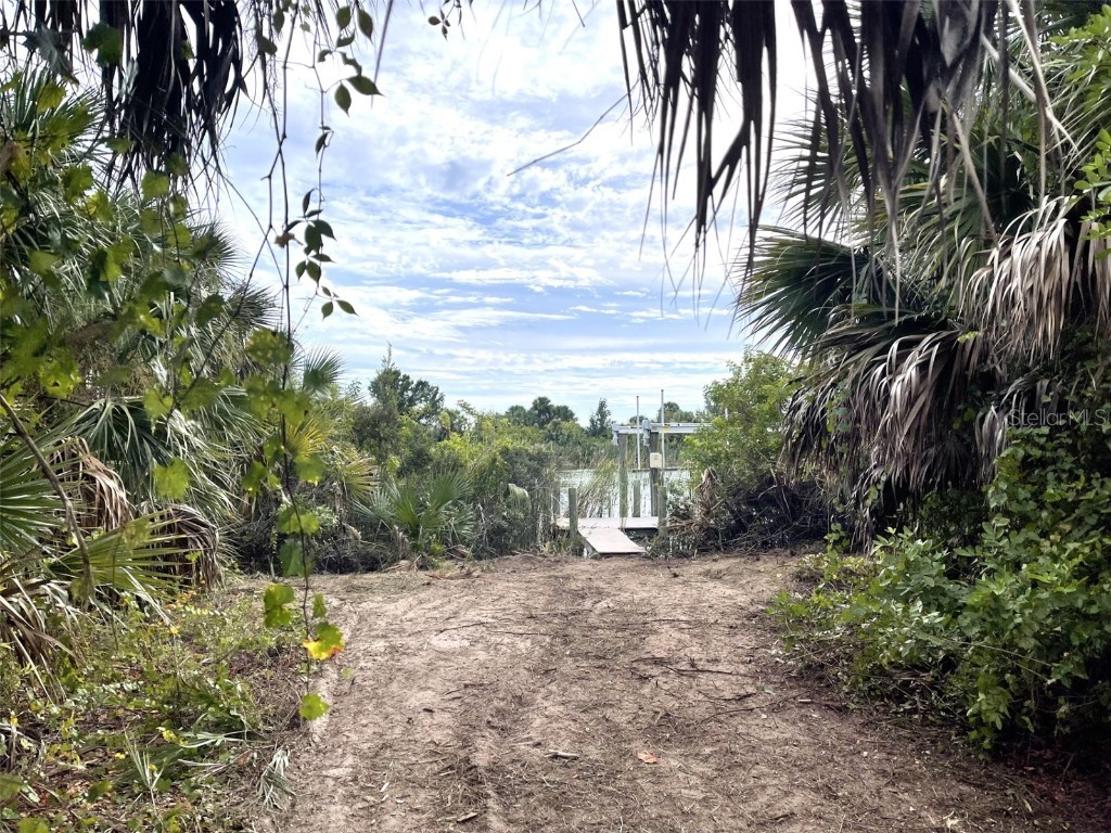 13281 Longville Avenue Port Charlotte FL 33981 - SANTA CRUZ WATERWAY N6141294 image2