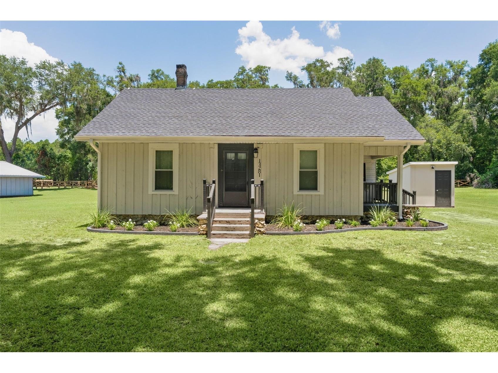 13281 SE 122nd Place Ocklawaha FL 32179 OM727698 image1
