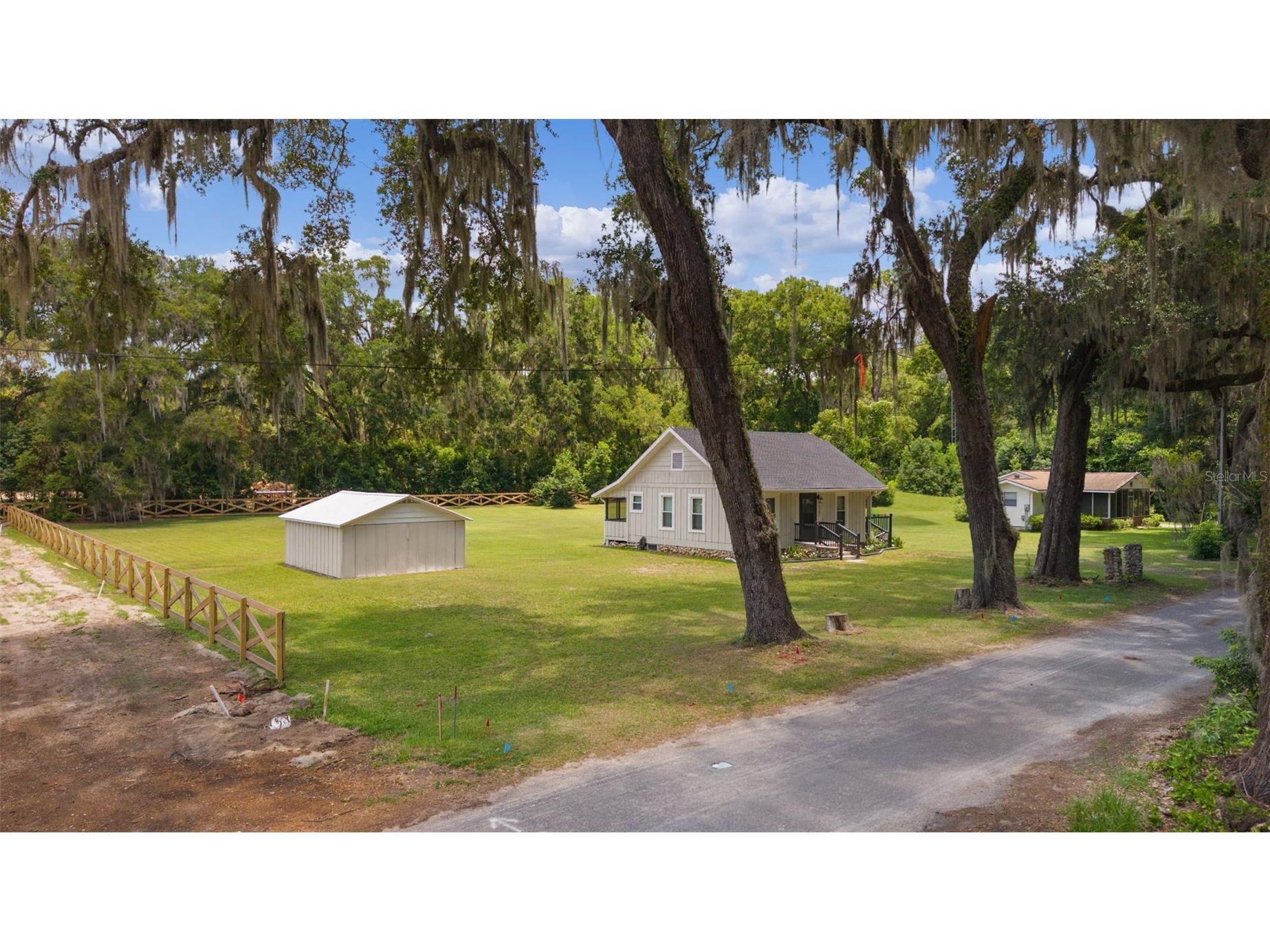 13281 SE 122nd Place Ocklawaha FL 32179 OM727698 image7