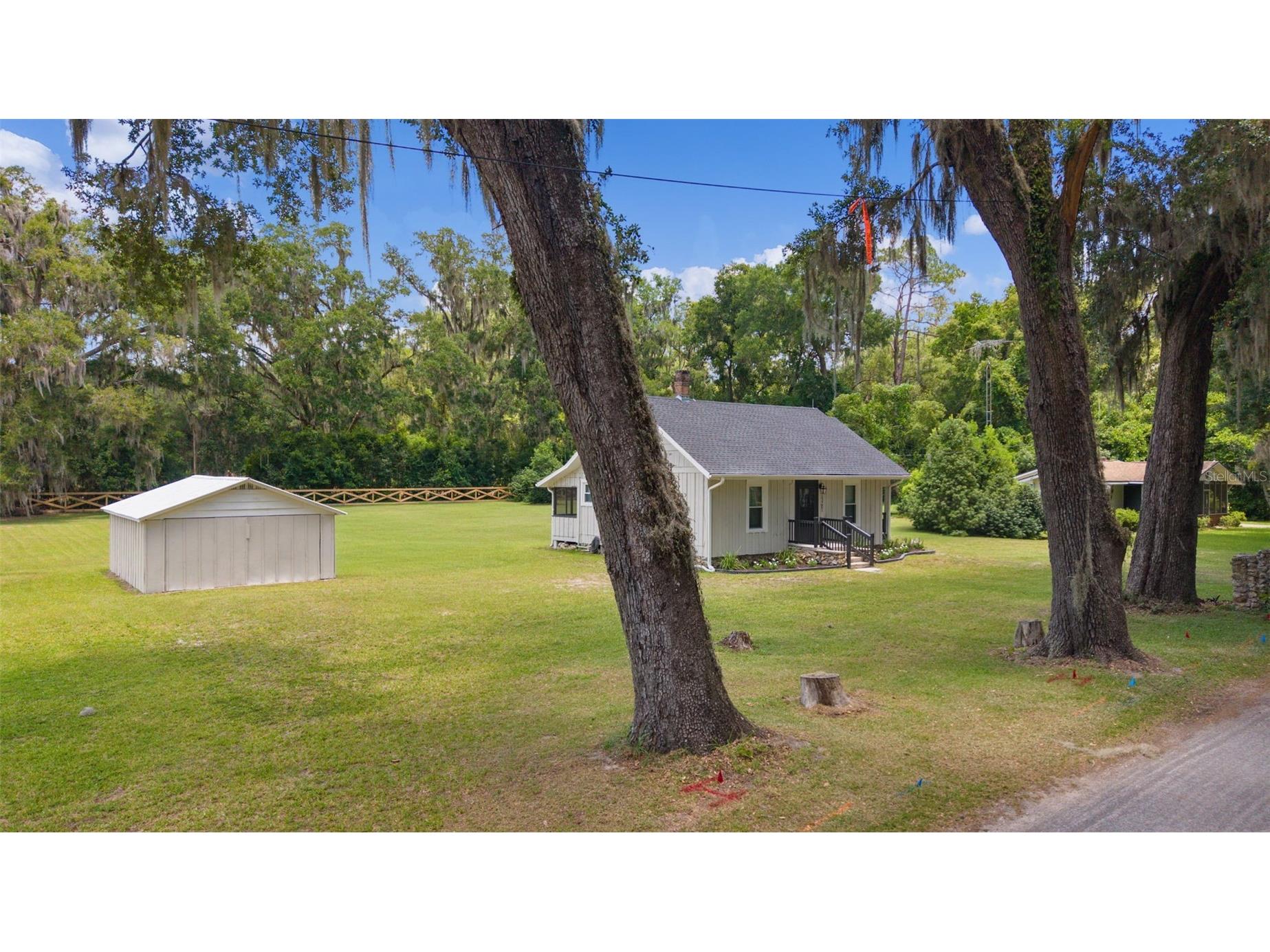 13281 SE 122nd Place Ocklawaha FL 32179 OM727698 image8