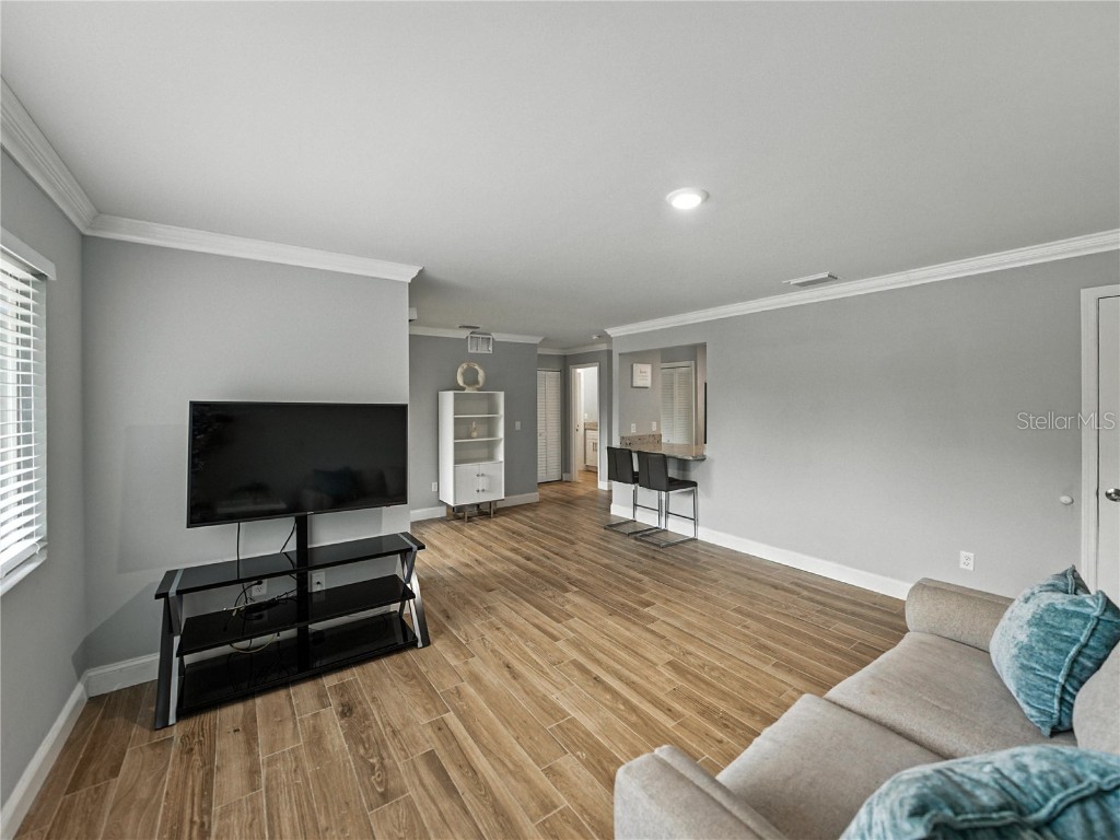 13285 Arbor Pointe Circle #202 Tampa FL 33617 TB8398794 image8