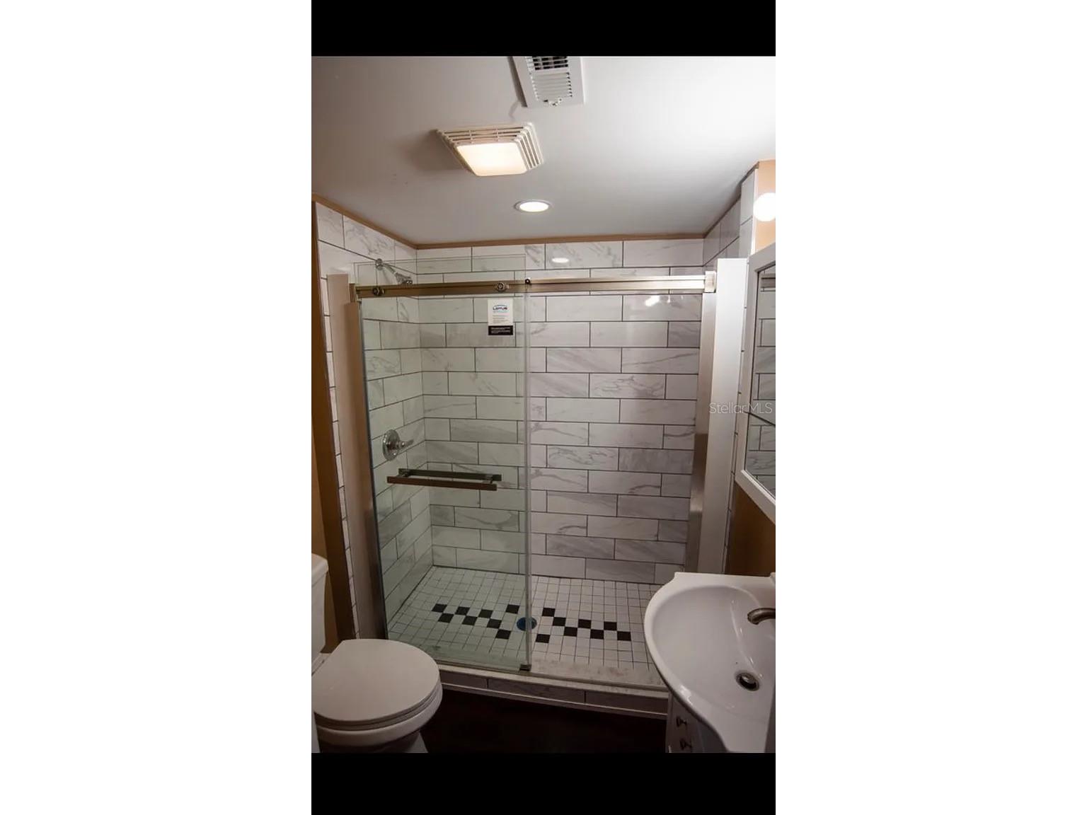 1329 34th Avenue N Saint Petersburg FL 33704 TB8519473 image11