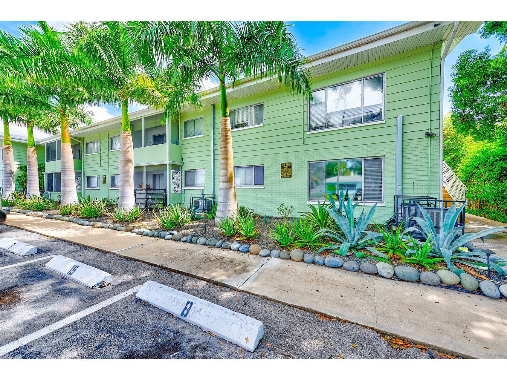 1329 Drew Street #11 Clearwater FL 33755 TB8483110 image2