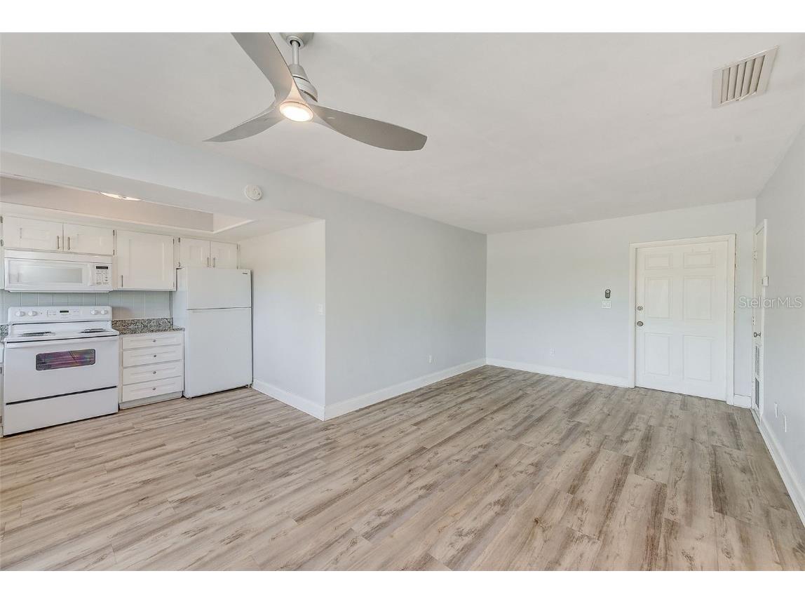 1329 Drew Street #9 Clearwater FL 33755 TB8437516 image12